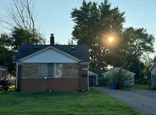 5681 Nightingale St, Dearborn Heights, MI 48127