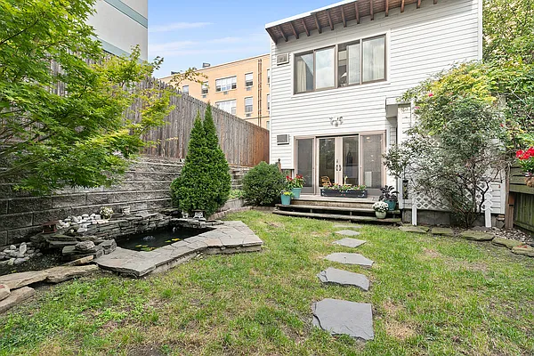 Sold by Compass | media 14