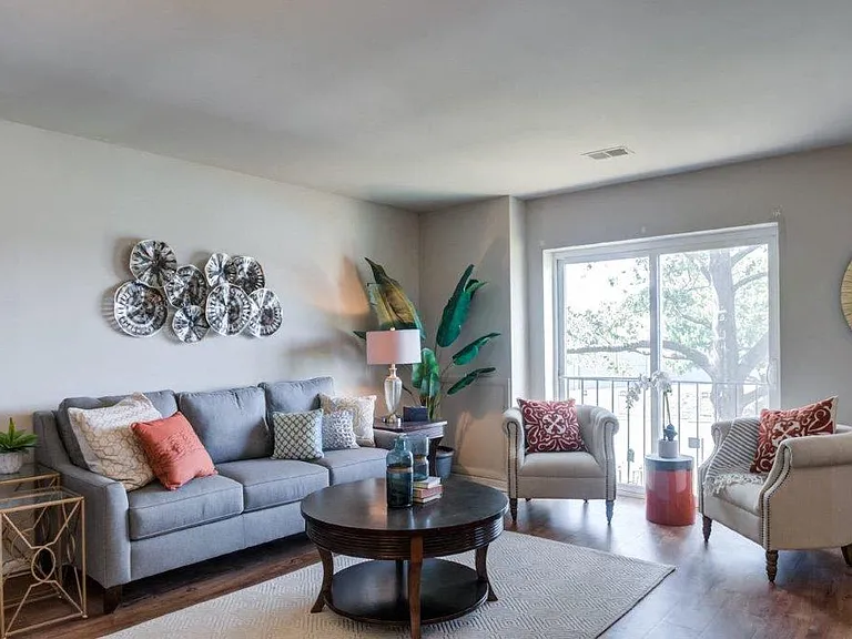 Eagles Crest Apartment Homes — Photo 7