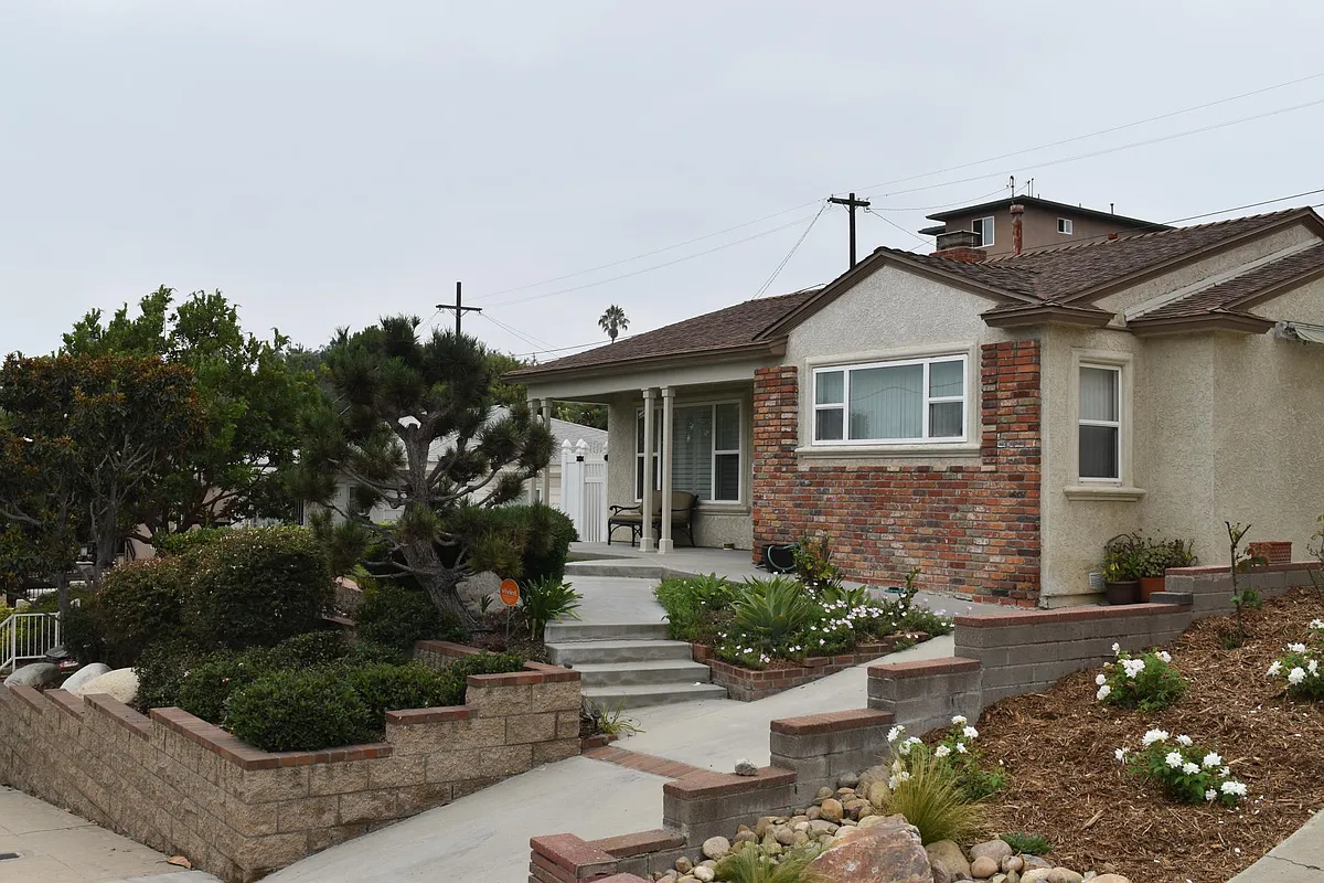 Street View - 3254 Falcon St