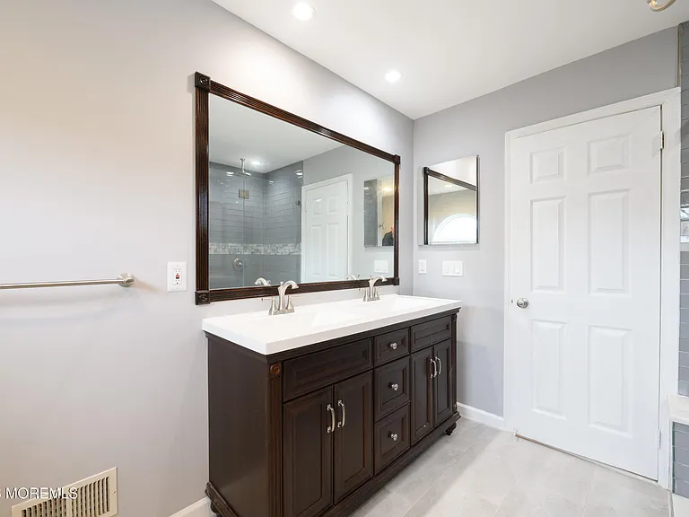 75 McKinley Dr — Photo 23