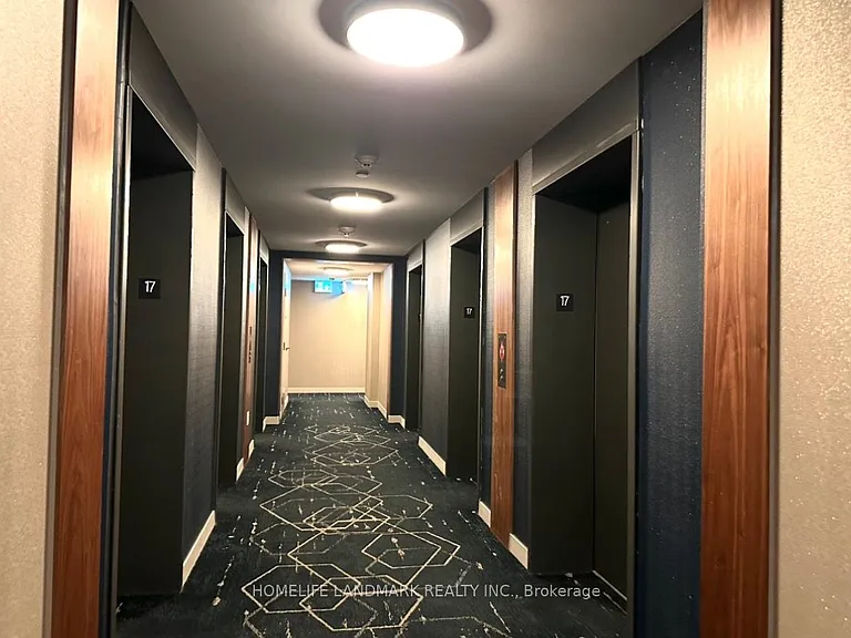 28 Freeland St #1709 — Photo 5