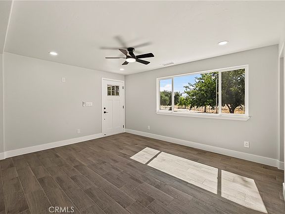 5th image of 5035 Luning Ave