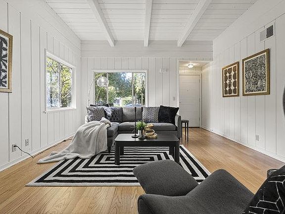 4th image of 1032 Berkeley Ave