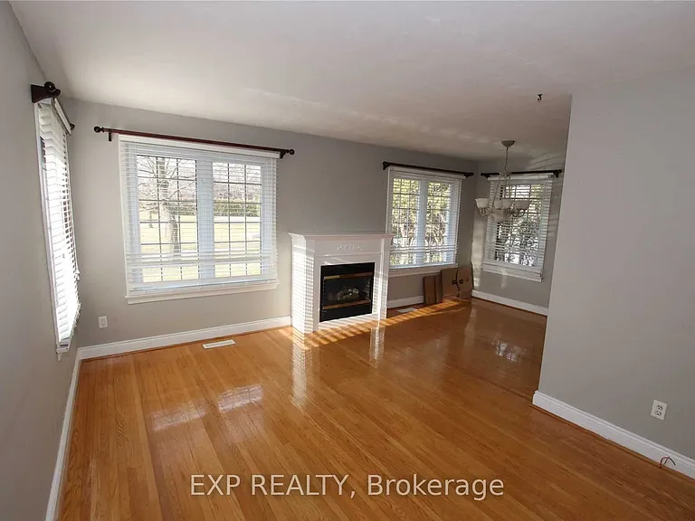 805 Glengrove St — Photo 4