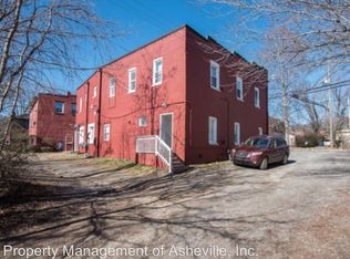 32 Brookside Cir APT 6, Candler, NC 28715