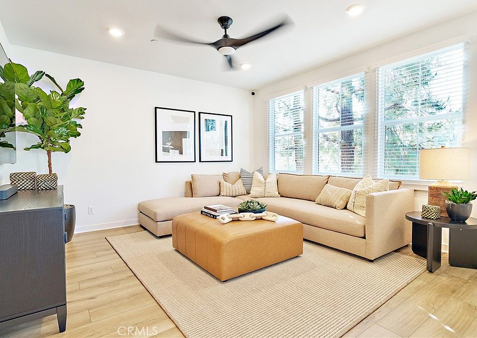 1st image of 9829 La Serna Dr #8