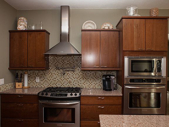 3rd image of 3858 Harbor Breeze Dr
