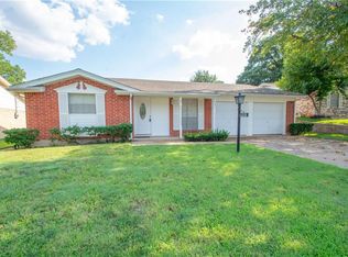 2908 David Ln, Arlington, TX 76013