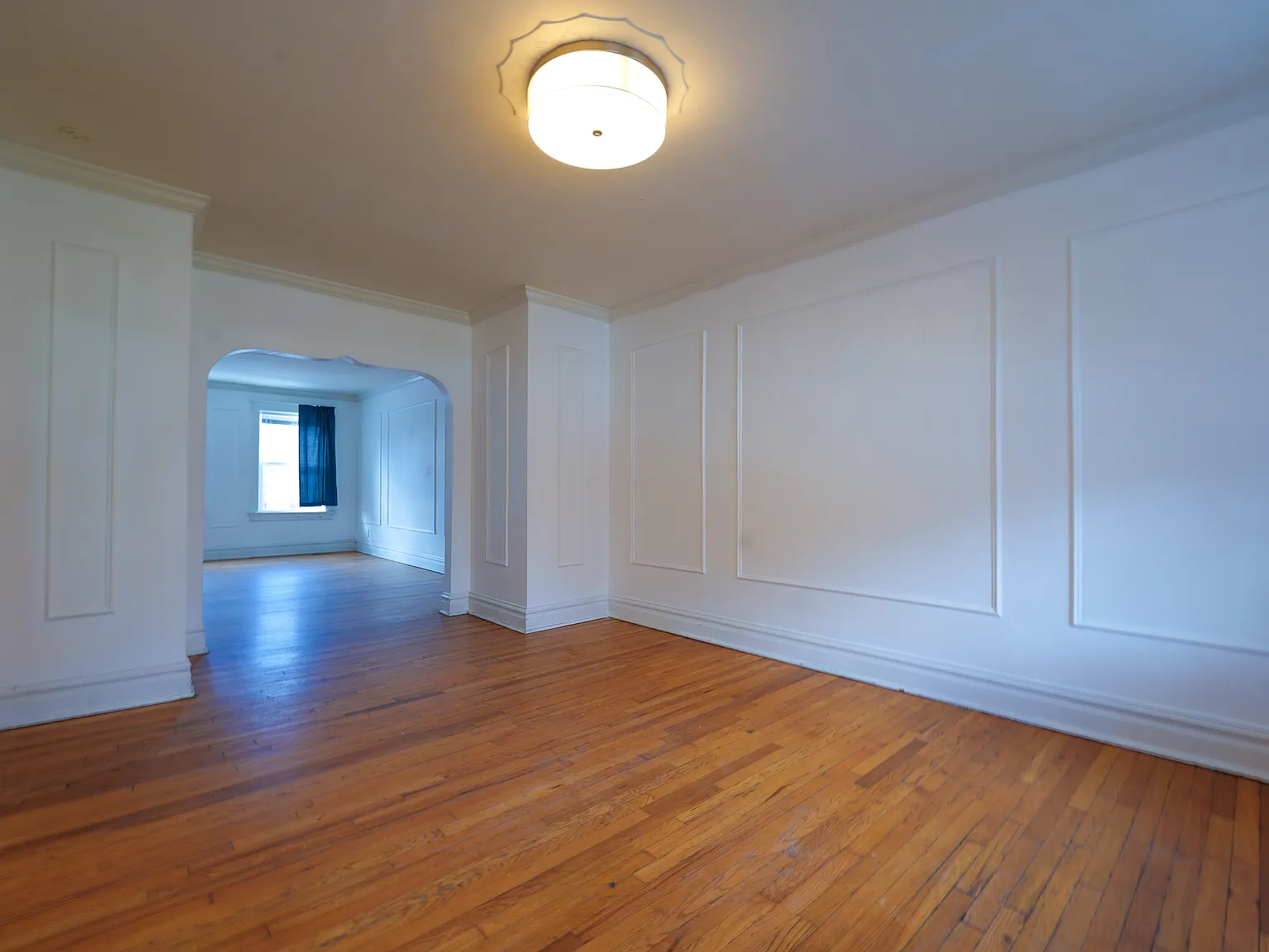 724 Heman Ave — Photo 4