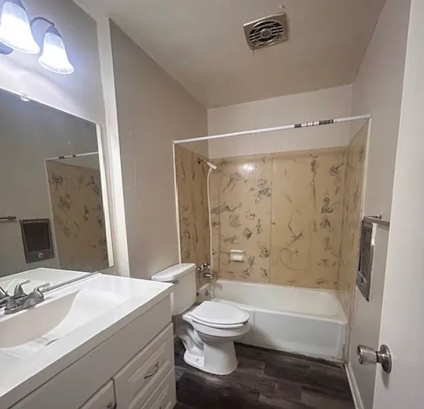 801 Calvin St #C — Photo 6