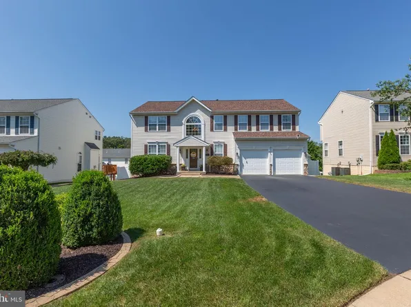 10 Pebble Beach Dr, Stafford, VA 22554