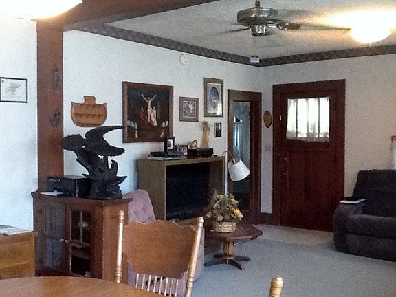 2nd image of 103 College St