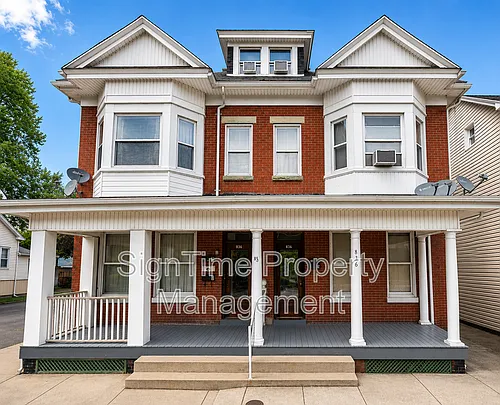 836 W Washington St Photo 1
