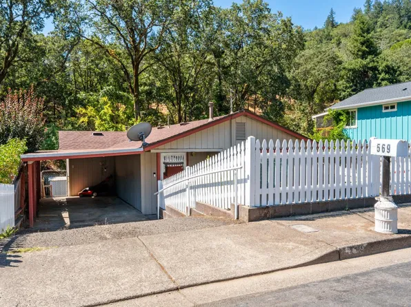 569 Redwood Avenue, Ukiah, CA 95482