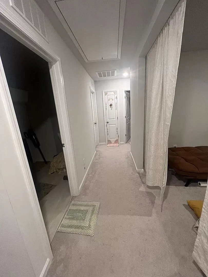 Room in 3 Bedroom Home at Mezzo Ln — Photo 2