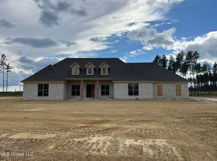 230 Lost Oak Ln, Lane Brandon, MS 39047