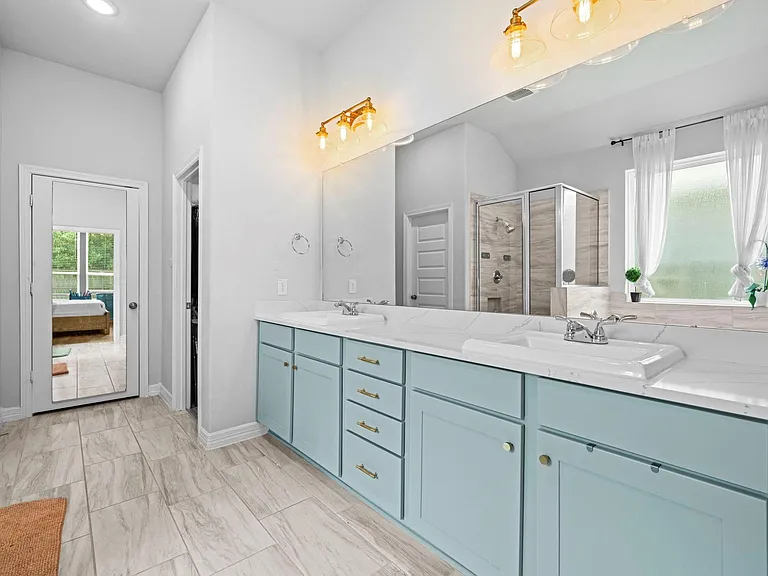 534 Cedar Harbor Ct — Photo 18