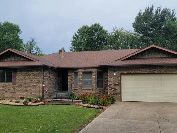 483 S Carnation Drive, Aurora, MO 65605