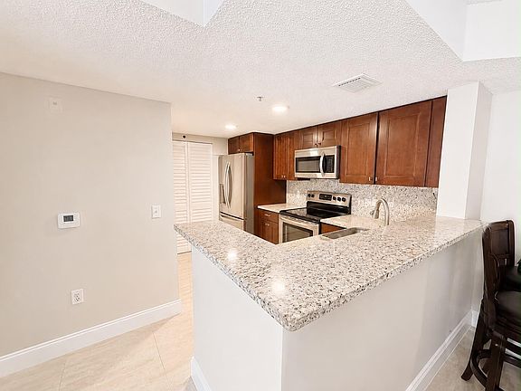 4th image of 5045 Wiles Road #105