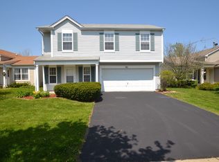 180 E Big Horn Dr, Hainesville, IL 60030