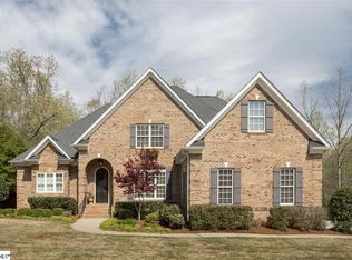 41 Collinsbrooke Ct, Simpsonville, SC 29681