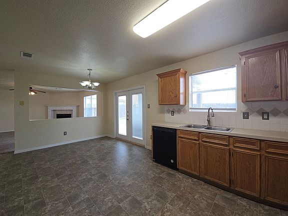 5th image of 3805 Sunflower Dr