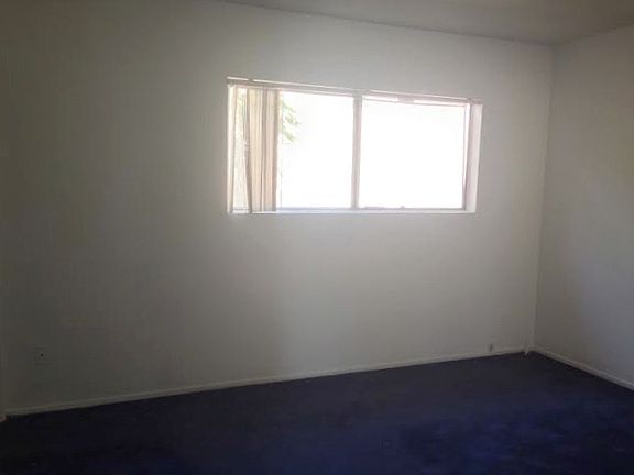 5th image of 905 Edgewood St APT 9