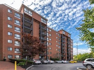 60 Rantoul St APT 512, Beverly, MA 01915