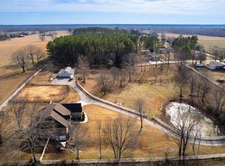 18488 Mooresville Rd, Athens, AL 35613