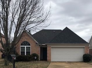 9237 Lakeshore Dr, Olive Branch, MS 38654