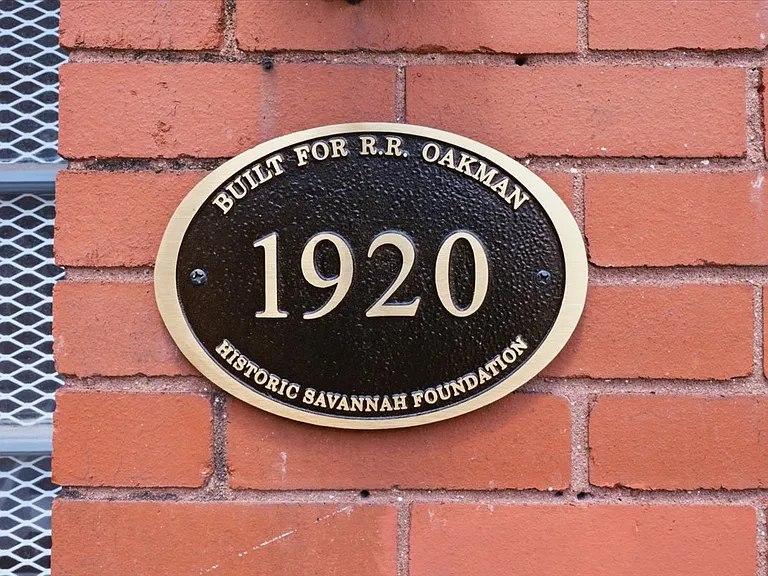 417 E Drayton St — Photo 25