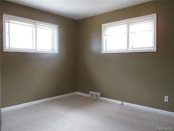 5th image of 6438 Norborne Ave