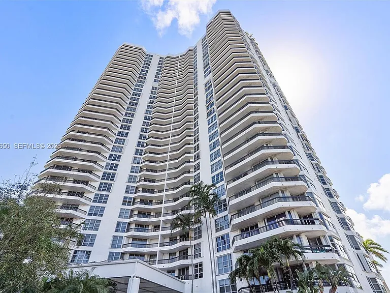 3530 Mystic Pointe Dr #2907 — Photo 53