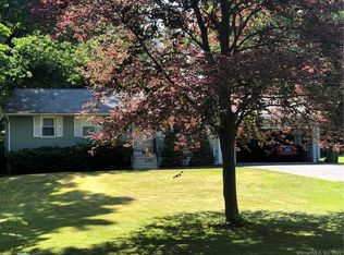 49 Hanover St, Wallingford, CT 06492