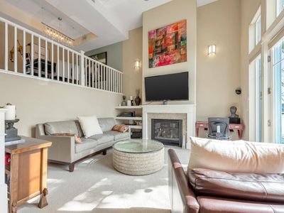 823 S Bayshore Blvd, San Mateo, CA, 94401