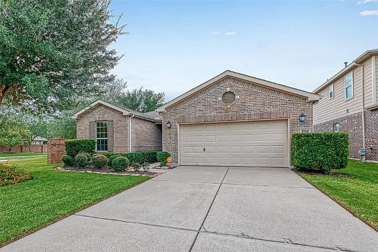 1st image of 2756 Lomelina Ln