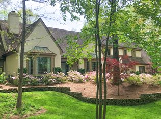 6037 Shady Grove Rd, Memphis, TN 38120