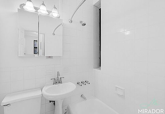 5th image of 432 E 89th St APT A