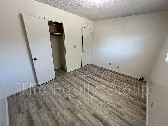 4th image of 401 S Valencia Blvd #401