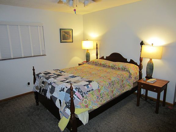 4th image of 5108 Carlton Dr