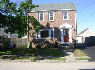 43 Ausdale Rd, Cranston, RI 02910