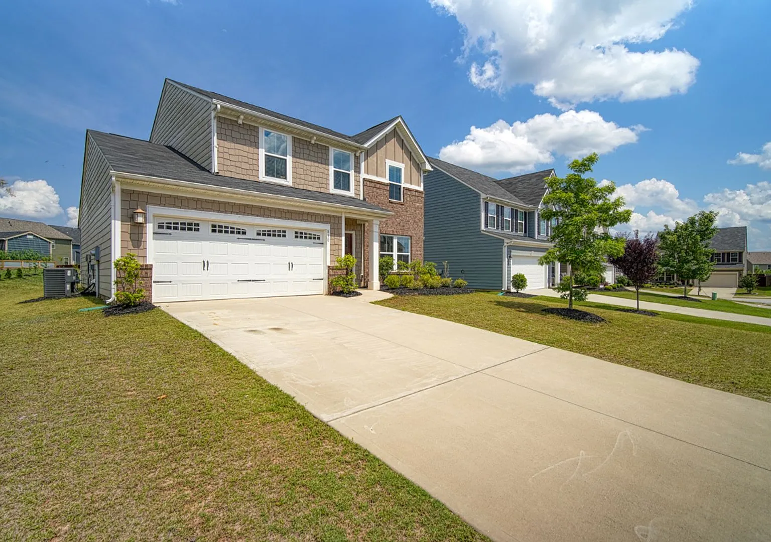 Beautiful 3 bedroom 2.5 bathroom ready for you to call home! — Photo 3