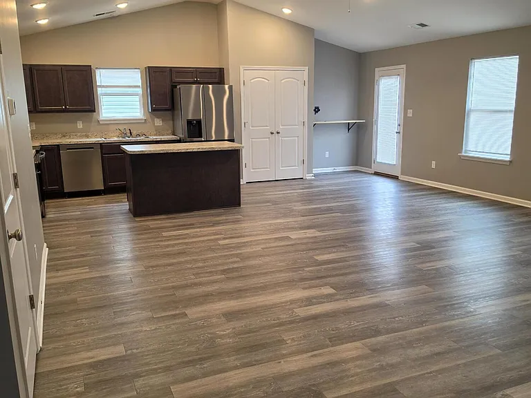 8092 Driftwood Loop — Photo 3