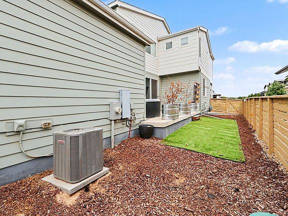 2nd image of 6019 Denys Dr