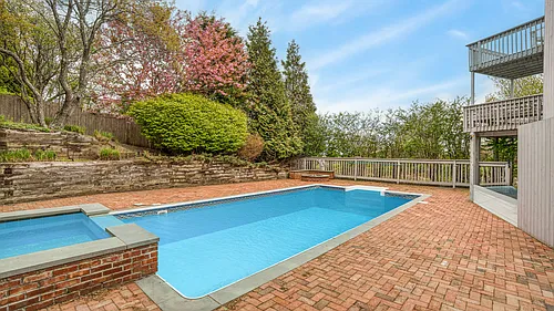 21 Farrington Pl Photo 1