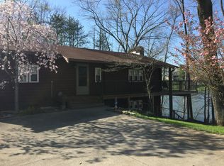 9132 W Evergreen Dr, Columbus, IN 47201