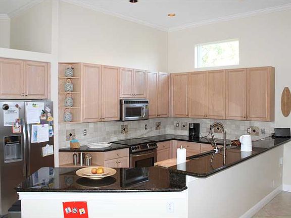 2nd image of 1448 Lantana Dr