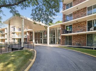 1150 E Jackson St APT 2D, Lombard, IL 60148