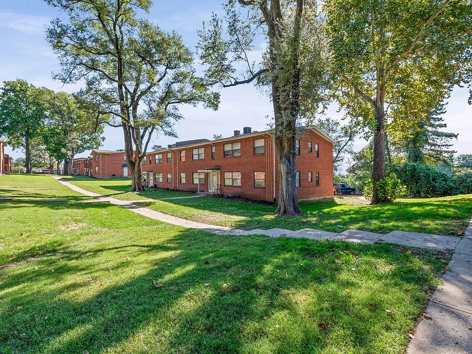 82 West Apartments
